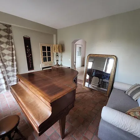 Charmante Briarde Simple Et De Bon Gout, Avec Terrasse Et Jardin - 4 A10 Personnes Holiday home